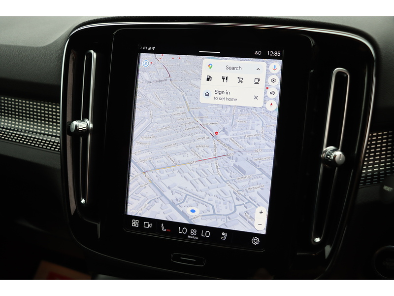 Volvo 2.0 B3 MHEV PLUS SUV 5DR PETROL HYBRID DCT AUTO HEATED SEATS SAT NAV BLUETOOTH STEREO APPLE CARPLAY REAR CAMERA PARKING AIDS 17000 MILES FSH 72-74 Mitcham Road