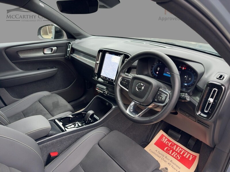 Volvo 2.0 B3 MHEV PLUS SUV 5DR PETROL HYBRID DCT AUTO HEATED SEATS SAT NAV BLUETOOTH STEREO APPLE CARPLAY REAR CAMERA PARKING AIDS 17000 MILES FSH 72-74 Mitcham Road