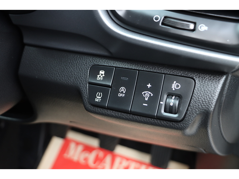 Kia 1.0 T-GDI 2 SUV 5DR PETROL MANUAL SAT NAV BLUETOOTH STEREO APPLE CARPLAY PARKING AIDS 2 OWNERS SAME OWNER FOR 3 YEARS ONLY 23000 MILES FSH 4 SERVICES 72-74 Mitcham Road