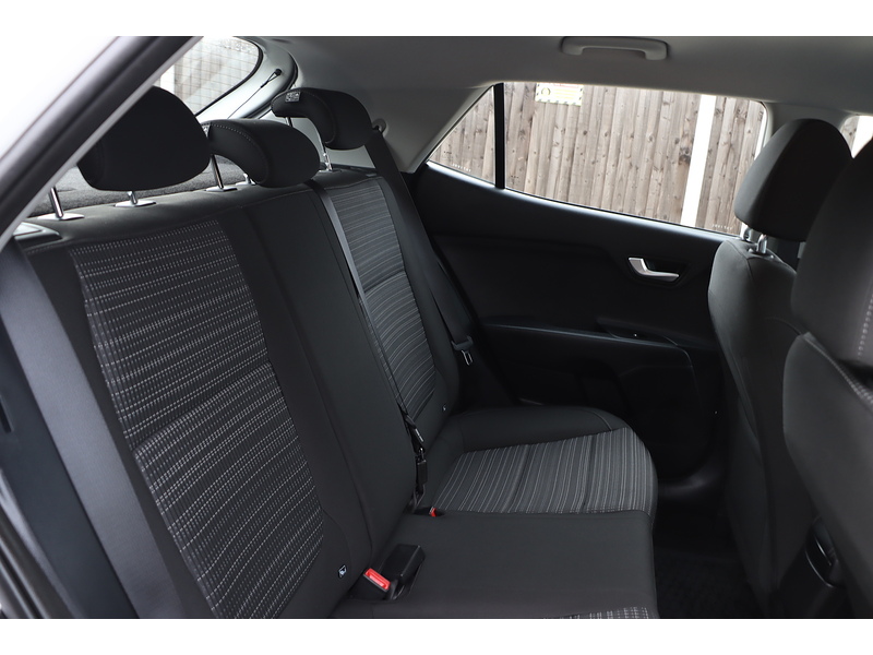 Kia 1.0 T-GDI 2 SUV 5DR PETROL MANUAL SAT NAV BLUETOOTH STEREO APPLE CARPLAY PARKING AIDS 2 OWNERS SAME OWNER FOR 3 YEARS ONLY 23000 MILES FSH 4 SERVICES 72-74 Mitcham Road