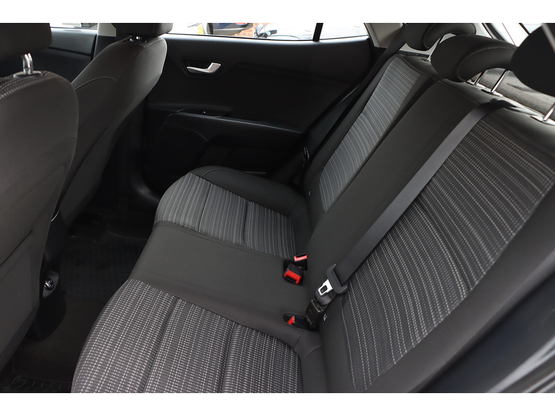 Kia 1.0 T-GDI 2 SUV 5DR PETROL MANUAL SAT NAV BLUETOOTH STEREO APPLE CARPLAY PARKING AIDS 2 OWNERS SAME OWNER FOR 3 YEARS ONLY 23000 MILES FSH 4 SERVICES 72-74 Mitcham Road