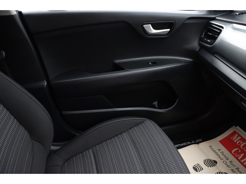 Kia 1.0 T-GDI 2 SUV 5DR PETROL MANUAL SAT NAV BLUETOOTH STEREO APPLE CARPLAY PARKING AIDS 2 OWNERS SAME OWNER FOR 3 YEARS ONLY 23000 MILES FSH 4 SERVICES 72-74 Mitcham Road