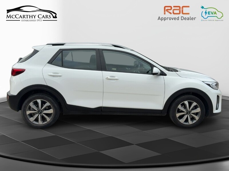 Kia 1.0 T-GDI 2 SUV 5DR PETROL MANUAL SAT NAV BLUETOOTH STEREO APPLE CARPLAY PARKING AIDS 2 OWNERS SAME OWNER FOR 3 YEARS ONLY 23000 MILES FSH 4 SERVICES 72-74 Mitcham Road