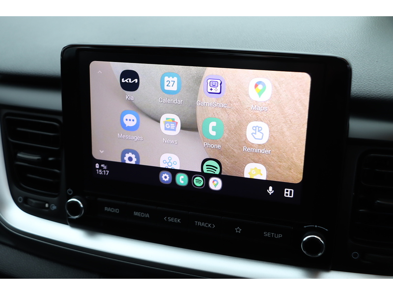 Kia 1.0 T-GDI 2 SUV 5DR PETROL MANUAL SAT NAV BLUETOOTH STEREO APPLE CARPLAY PARKING AIDS 2 OWNERS SAME OWNER FOR 3 YEARS ONLY 23000 MILES FSH 4 SERVICES 72-74 Mitcham Road