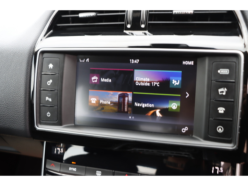 Jaguar 2.0I PRESTIGE SALOON 4DR PETROL AUTO HEATED SEATS SAT NAV BLUETOOTH DAB STEREO PARKING AIDS JUST 2 OWNERS SAME OWNER FOR 4 YEARS ONLY 53000 MILES FSH 72-74 Mitcham Road