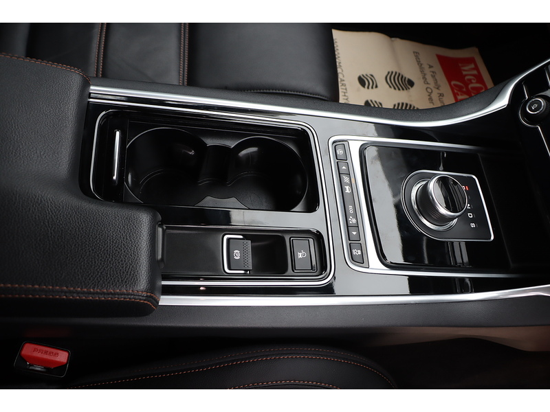 Jaguar 2.0I PRESTIGE SALOON 4DR PETROL AUTO HEATED SEATS SAT NAV BLUETOOTH DAB STEREO PARKING AIDS JUST 2 OWNERS SAME OWNER FOR 4 YEARS ONLY 53000 MILES FSH 72-74 Mitcham Road