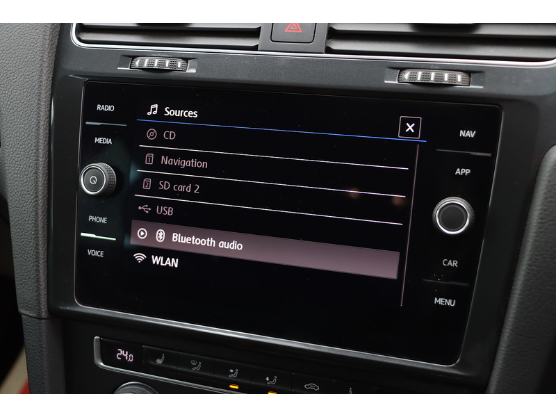 Volkswagen 1.5 TSI EVO MATCH EDITION HATCHBACK 5DR PETROL MANUAL HEATED SEATS SATNAV BLUETOOTH DAB STEREO APPLE CARPLAY PARKING AIDS JUST 1 OWNER 52000 MILES FSH 72-74 Mitcham Road