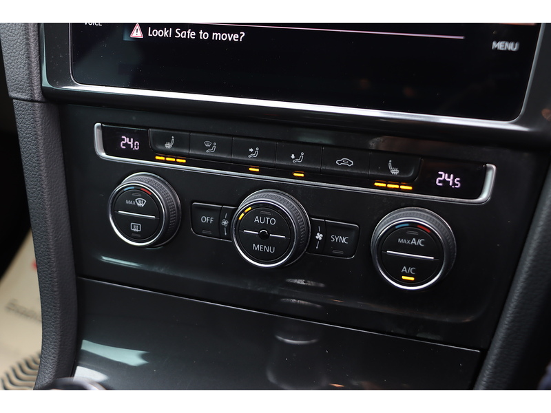 Volkswagen 1.5 TSI EVO MATCH EDITION HATCHBACK 5DR PETROL MANUAL HEATED SEATS SATNAV BLUETOOTH DAB STEREO APPLE CARPLAY PARKING AIDS JUST 1 OWNER 52000 MILES FSH 72-74 Mitcham Road