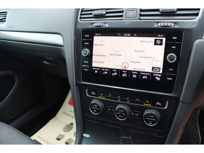 Volkswagen 1.5 TSI EVO MATCH EDITION HATCHBACK 5DR PETROL MANUAL HEATED SEATS SATNAV BLUETOOTH DAB STEREO APPLE CARPLAY PARKING AIDS JUST 1 OWNER 52000 MILES FSH 72-74 Mitcham Road