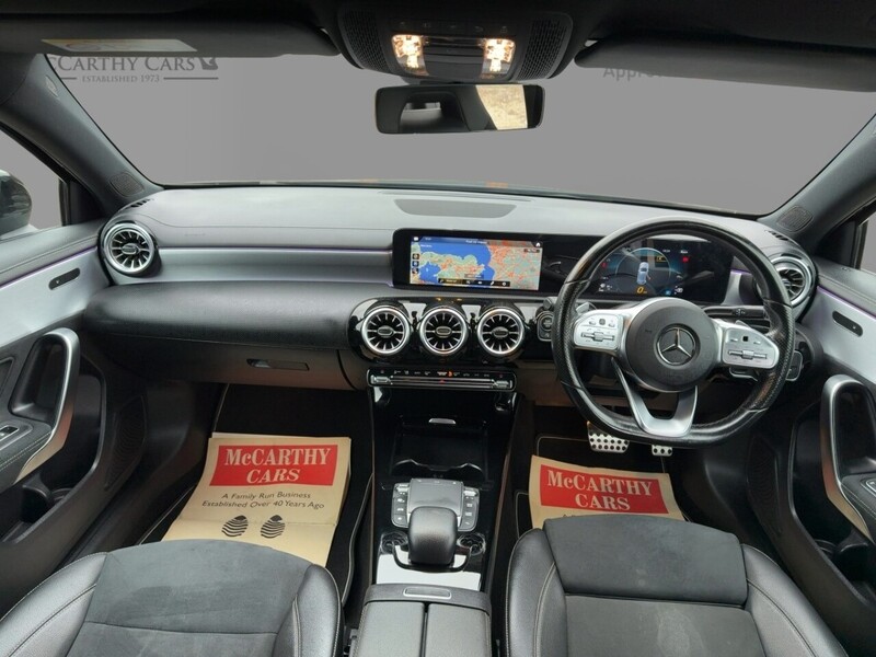 Mercedes-Benz A180 1.3 AMG LINE EDITION (EXECUTIVE) HATCHBACK 5DR PETROL 7G-DCT AUTO HEATED SEATS SAT NAV APPLE CARPLAY REAR CAM PARKING AIDS 1 OWNER 29000 MILES SH 72-74 Mitcham Road