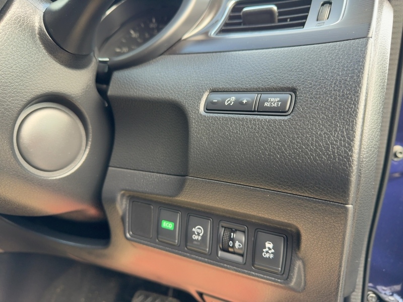 Nissan 1.2 DIG-T N-CONNECTA HATCHBACK 5DR PETROL XTRONIC AUTO SATNAV BLUETOOTH DAB RADIO SAME OWNER FOR 3 YEARS ONLY 27000 MILES SH £35 TO TAX NO ULEZ CHARGE 72-74 Mitcham Road