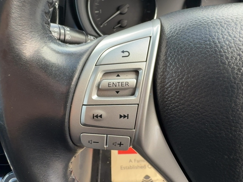 Nissan 1.2 DIG-T N-CONNECTA HATCHBACK 5DR PETROL XTRONIC AUTO SATNAV BLUETOOTH DAB RADIO SAME OWNER FOR 3 YEARS ONLY 27000 MILES SH £35 TO TAX NO ULEZ CHARGE 72-74 Mitcham Road