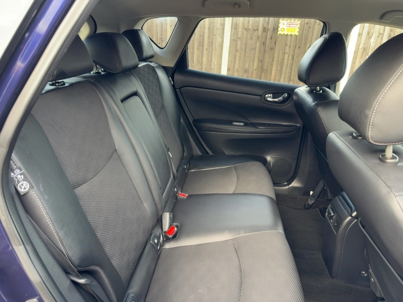 Nissan 1.2 DIG-T N-CONNECTA HATCHBACK 5DR PETROL XTRONIC AUTO SATNAV BLUETOOTH DAB RADIO SAME OWNER FOR 3 YEARS ONLY 27000 MILES SH £35 TO TAX NO ULEZ CHARGE 72-74 Mitcham Road