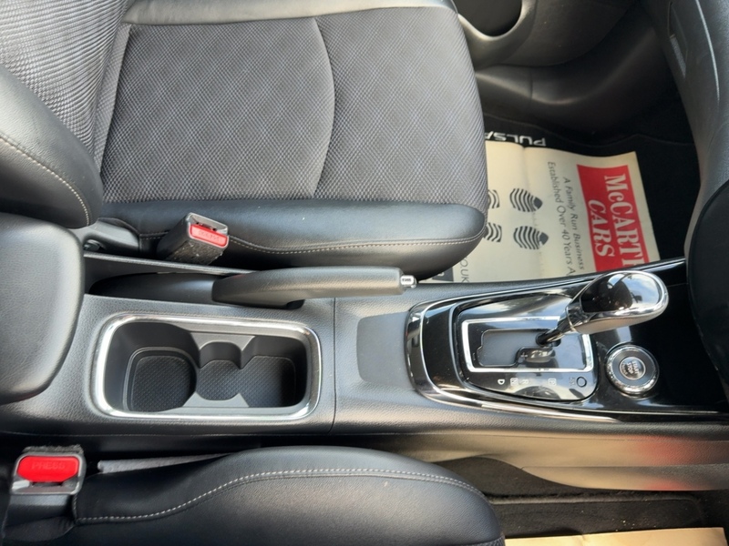 Nissan 1.2 DIG-T N-CONNECTA HATCHBACK 5DR PETROL XTRONIC AUTO SATNAV BLUETOOTH DAB RADIO SAME OWNER FOR 3 YEARS ONLY 27000 MILES SH £35 TO TAX NO ULEZ CHARGE 72-74 Mitcham Road