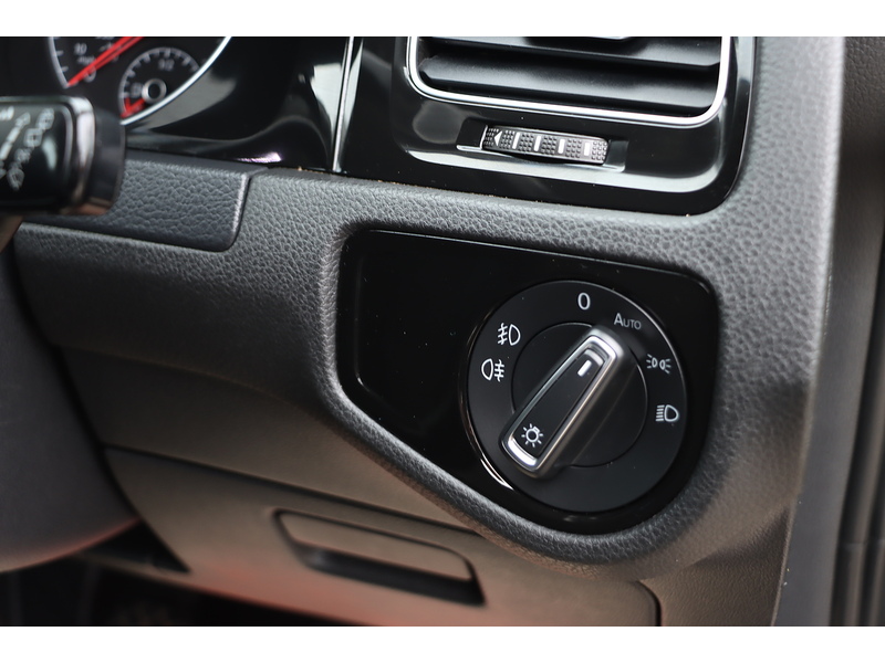 Volkswagen 1.5 TSI EVO GT HATCHBACK 5DR PETROL MANUAL SAT NAV BLUETOOTH DAB STEREO APPLE CARPLAY PARKING AIDS 2 OWNERS 78000 MILES FSH 8 SERVICES NO ULEZ CHARGE 72-74 Mitcham Road