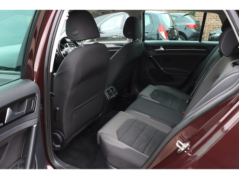 Volkswagen 1.5 TSI EVO GT HATCHBACK 5DR PETROL MANUAL SAT NAV BLUETOOTH DAB STEREO APPLE CARPLAY PARKING AIDS 2 OWNERS 78000 MILES FSH 8 SERVICES NO ULEZ CHARGE 72-74 Mitcham Road