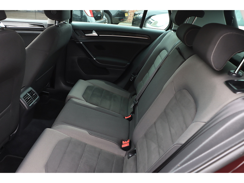 Volkswagen 1.5 TSI EVO GT HATCHBACK 5DR PETROL MANUAL SAT NAV BLUETOOTH DAB STEREO APPLE CARPLAY PARKING AIDS 2 OWNERS 78000 MILES FSH 8 SERVICES NO ULEZ CHARGE 72-74 Mitcham Road