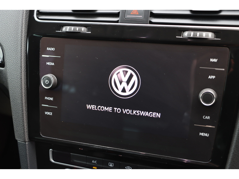 Volkswagen 1.5 TSI EVO GT HATCHBACK 5DR PETROL MANUAL SAT NAV BLUETOOTH DAB STEREO APPLE CARPLAY PARKING AIDS 2 OWNERS 78000 MILES FSH 8 SERVICES NO ULEZ CHARGE 72-74 Mitcham Road