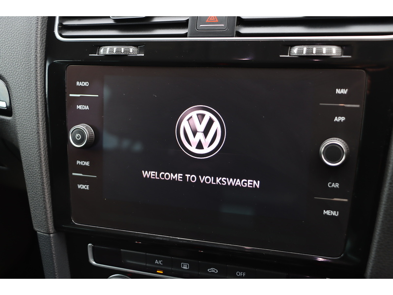 Volkswagen 1.5 TSI EVO GT HATCHBACK 5DR PETROL MANUAL SAT NAV BLUETOOTH DAB STEREO APPLE CARPLAY PARKING AIDS 2 OWNERS 78000 MILES FSH 8 SERVICES NO ULEZ CHARGE 72-74 Mitcham Road