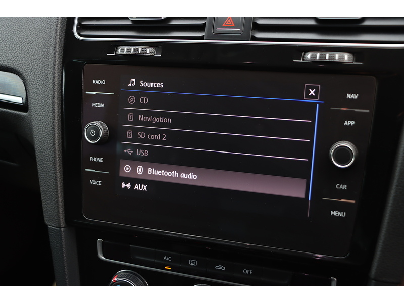 Volkswagen 1.5 TSI EVO GT HATCHBACK 5DR PETROL MANUAL SAT NAV BLUETOOTH DAB STEREO APPLE CARPLAY PARKING AIDS 2 OWNERS 78000 MILES FSH 8 SERVICES NO ULEZ CHARGE 72-74 Mitcham Road