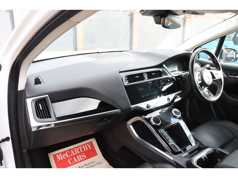 Jaguar 400 90KWH S SUV 5DR ELECTRIC 4WD AUTO SAT NAV BLUETOOTH DAB STEREO APPLE CARPLAY REAR CAMERA WITH PARKING AIDS ONLY 55000 MILES SH NO ULEZ CHARGE 72-74 Mitcham Road