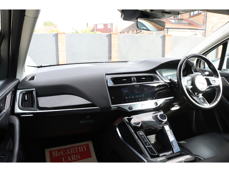 Jaguar 400 90KWH S SUV 5DR ELECTRIC 4WD AUTO SAT NAV BLUETOOTH DAB STEREO APPLE CARPLAY REAR CAMERA WITH PARKING AIDS ONLY 55000 MILES SH NO ULEZ CHARGE 72-74 Mitcham Road