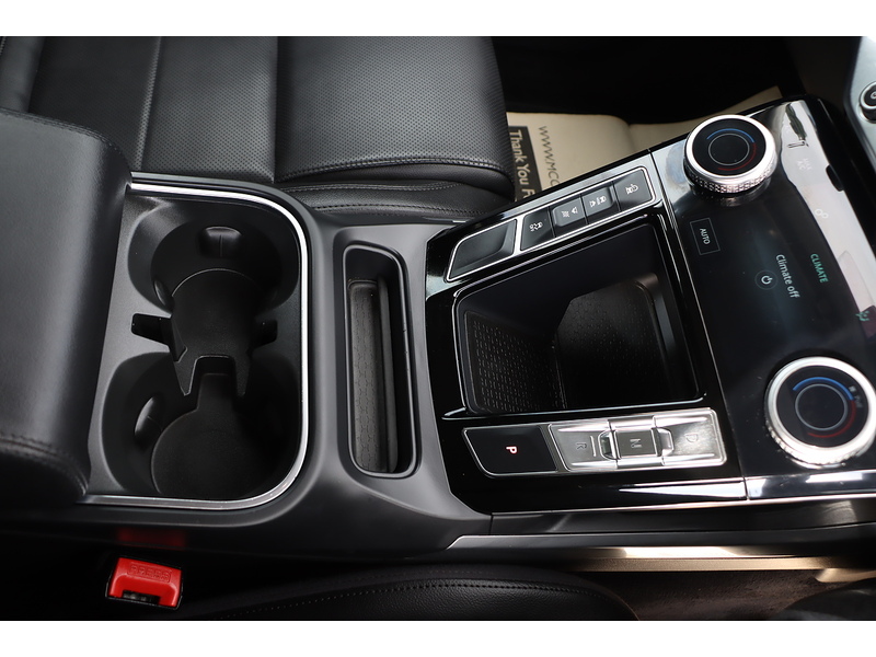 Jaguar 400 90KWH S SUV 5DR ELECTRIC 4WD AUTO SAT NAV BLUETOOTH DAB STEREO APPLE CARPLAY REAR CAMERA WITH PARKING AIDS ONLY 55000 MILES SH NO ULEZ CHARGE 72-74 Mitcham Road