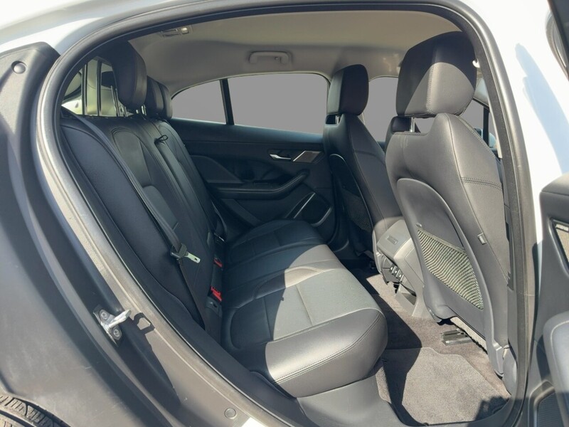 Jaguar 400 90KWH S SUV 5DR ELECTRIC 4WD AUTO SAT NAV BLUETOOTH DAB STEREO APPLE CARPLAY REAR CAMERA WITH PARKING AIDS ONLY 55000 MILES SH NO ULEZ CHARGE 72-74 Mitcham Road