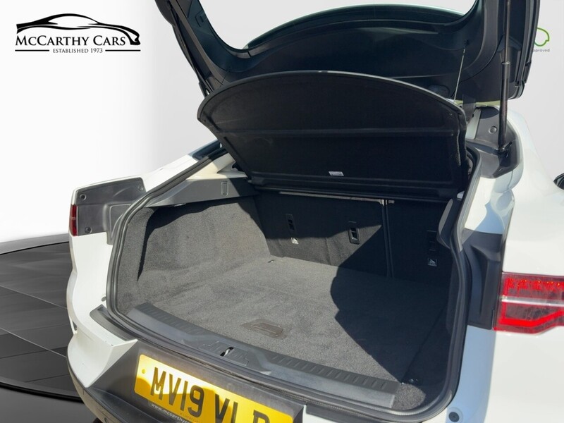 Jaguar 400 90KWH S SUV 5DR ELECTRIC 4WD AUTO SAT NAV BLUETOOTH DAB STEREO APPLE CARPLAY REAR CAMERA WITH PARKING AIDS ONLY 55000 MILES SH NO ULEZ CHARGE 72-74 Mitcham Road