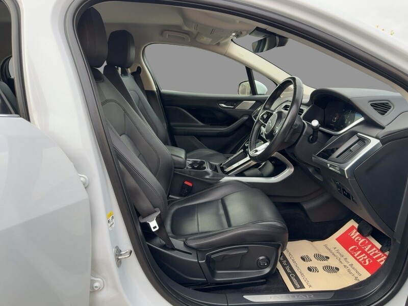 Jaguar 400 90KWH S SUV 5DR ELECTRIC 4WD AUTO HEATED SEATS SATNAV BLUETOOTH DAB RADIO APPLE CARPLAY REAR CAMERA PARKING AIDS JUST 2 OWNERS ONLY 67000 MILES SH 72-74 Mitcham Road