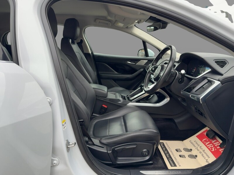 Jaguar 400 90KWH S SUV 5DR ELECTRIC 4WD AUTO HEATED SEATS SATNAV BLUETOOTH DAB RADIO APPLE CARPLAY REAR CAMERA PARKING AIDS JUST 2 OWNERS ONLY 67000 MILES SH 72-74 Mitcham Road