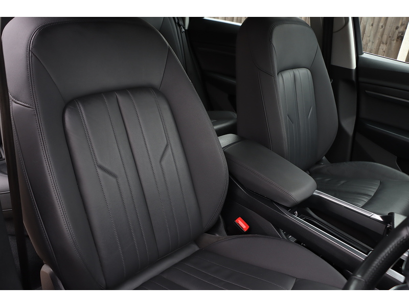 Audi 71.2KWH 50 TECHNIK SUV 5DR ELECTRIC QUATTRO AUTO HEATED SEATS SAT NAV STEREO APPLE CARPLAY REAR CAMERA PARKING AIDS JUST 2 OWNERS ONLY 27000 MILES SH 72-74 Mitcham Road