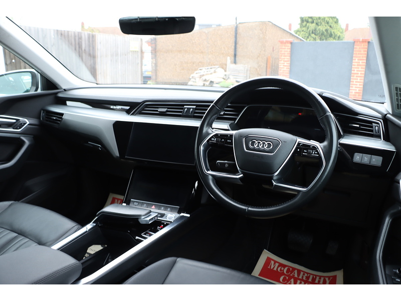 Audi 71.2KWH 50 TECHNIK SUV 5DR ELECTRIC QUATTRO AUTO HEATED SEATS SAT NAV STEREO APPLE CARPLAY REAR CAMERA PARKING AIDS JUST 2 OWNERS ONLY 27000 MILES SH 72-74 Mitcham Road