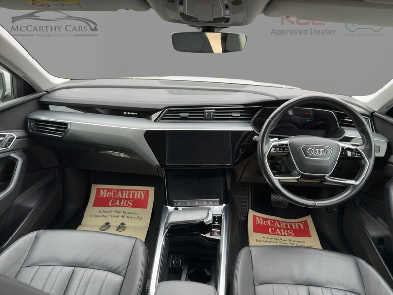 Audi 71.2KWH 50 TECHNIK SUV 5DR ELECTRIC QUATTRO AUTO HEATED SEATS SAT NAV STEREO APPLE CARPLAY REAR CAMERA PARKING AIDS JUST 2 OWNERS ONLY 27000 MILES SH 72-74 Mitcham Road