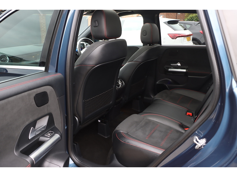 Mercedes-Benz B200 1.3 AMG LINE (PREMIUM PLUS) MPV 5DR PETROL 7G-DCT AUTO SUNROOF HEATED SEATS SAT NAV DAB STEREO REAR CAMERA PARKING AIDS 2 OWNERS 15000 MILES FSH 72-74 Mitcham Road