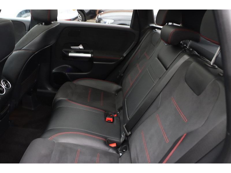 Mercedes-Benz B200 1.3 AMG LINE (PREMIUM PLUS) MPV 5DR PETROL 7G-DCT AUTO SUNROOF HEATED SEATS SAT NAV DAB STEREO REAR CAMERA PARKING AIDS 2 OWNERS 15000 MILES FSH 72-74 Mitcham Road