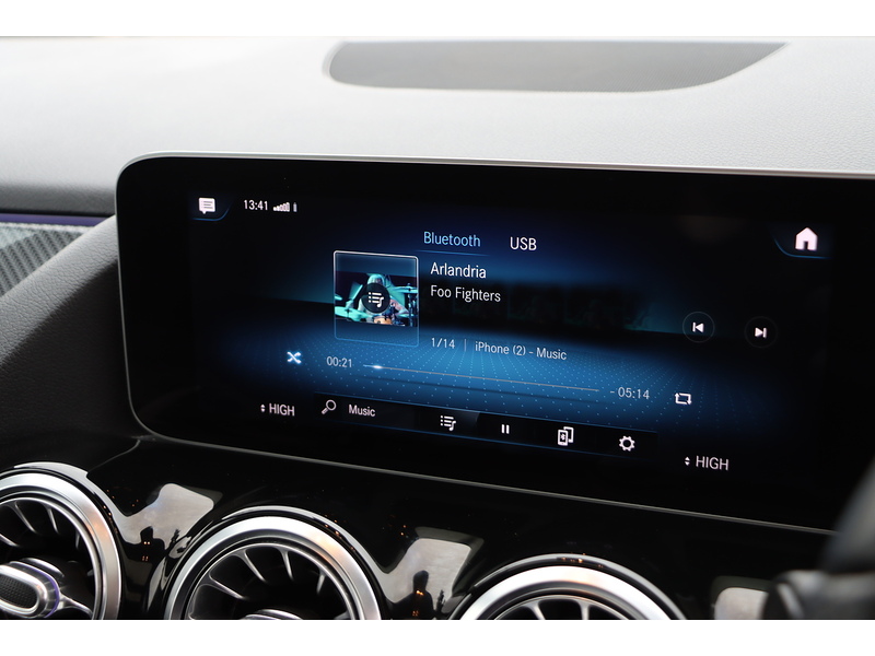 Mercedes-Benz B200 1.3 AMG LINE (PREMIUM PLUS) MPV 5DR PETROL 7G-DCT AUTO SUNROOF HEATED SEATS SAT NAV DAB STEREO REAR CAMERA PARKING AIDS 2 OWNERS 15000 MILES FSH 72-74 Mitcham Road