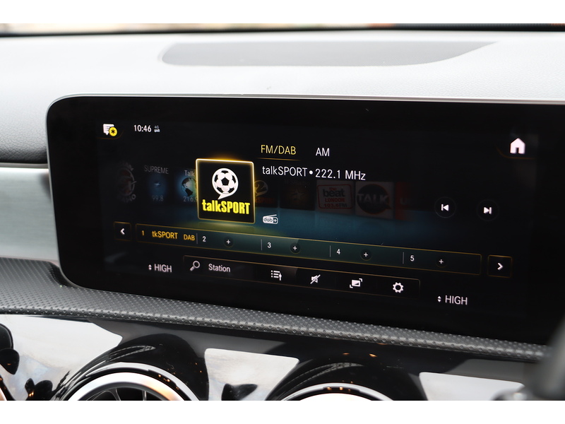 Mercedes-Benz B200 1.3 AMG LINE (PREMIUM PLUS) MPV 5DR PETROL 7G-DCT AUTO SUNROOF HEATED SEATS SAT NAV DAB STEREO REAR CAMERA PARKING AIDS 2 OWNERS 15000 MILES FSH 72-74 Mitcham Road