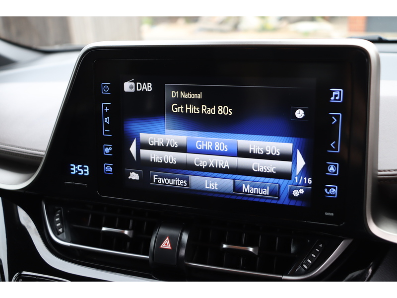 Toyota 1.2 VVT-I EXCEL SUV 5DR PETROL CVT AWD AUTO HEATED SEATS SAT NAV BLUETOOTH DAB STEREO REAR CAMERA WITH PARKING AIDS JUST 2 OWNERS ONLY 52000 MILES SH 72-74 Mitcham Road