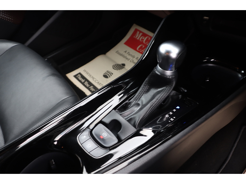 Toyota 1.2 VVT-I EXCEL SUV 5DR PETROL CVT AWD AUTO HEATED SEATS SAT NAV BLUETOOTH DAB STEREO REAR CAMERA WITH PARKING AIDS JUST 2 OWNERS ONLY 52000 MILES SH 72-74 Mitcham Road