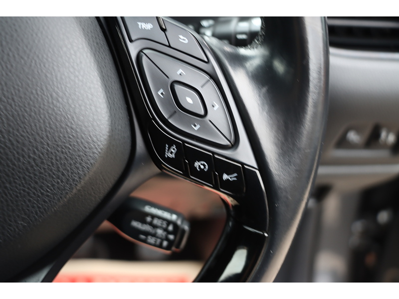 Toyota 1.2 VVT-I EXCEL SUV 5DR PETROL CVT AWD AUTO HEATED SEATS SAT NAV BLUETOOTH DAB STEREO REAR CAMERA WITH PARKING AIDS JUST 2 OWNERS ONLY 52000 MILES SH 72-74 Mitcham Road