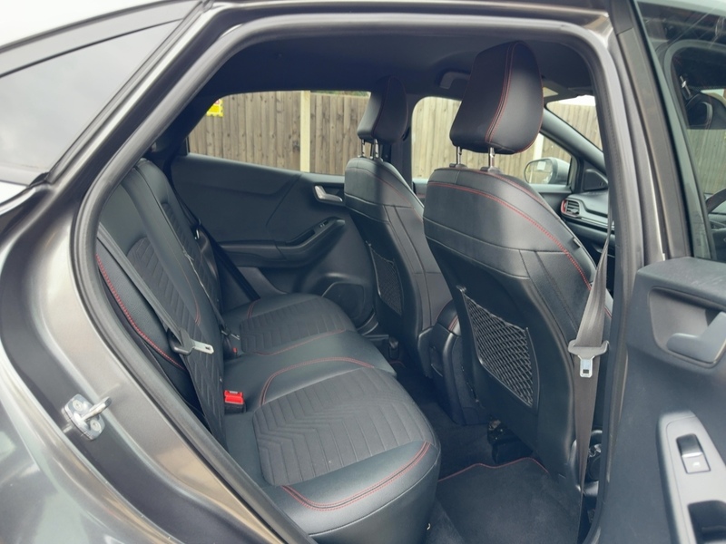 Ford 1.0T ECOBOOST MHEV ST-LINE X SUV 5DR PETROL HYBRID DCT AUTO HEATED SEATS SATNAV BLUETOOTH DAB RADIO APPLE CARPLAY PARKING AIDS 1 OWNER 42000 MILES FSH 72-74 Mitcham Road