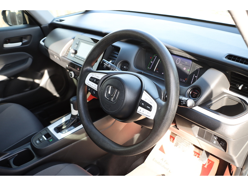 Honda 1.5 H I-MMD SE HATCHBACK 5DR PETROL HYBRID ECVT AUTO BLUETOOTH DAB STEREO USB INPUT AIR CON JUST 1 OWNER FROM NEW ONLY 43000 MILES SH NO ULEZ CHARGE 72-74 Mitcham Road