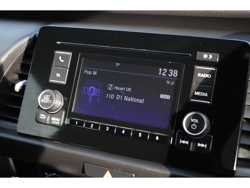 Honda 1.5 H I-MMD SE HATCHBACK 5DR PETROL HYBRID ECVT AUTO BLUETOOTH DAB STEREO USB INPUT AIR CON JUST 1 OWNER FROM NEW ONLY 43000 MILES SH NO ULEZ CHARGE 72-74 Mitcham Road