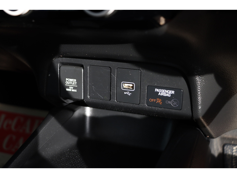 Honda 1.5 H I-MMD SE HATCHBACK 5DR PETROL HYBRID ECVT AUTO BLUETOOTH DAB STEREO USB INPUT AIR CON JUST 1 OWNER FROM NEW ONLY 43000 MILES SH NO ULEZ CHARGE 72-74 Mitcham Road