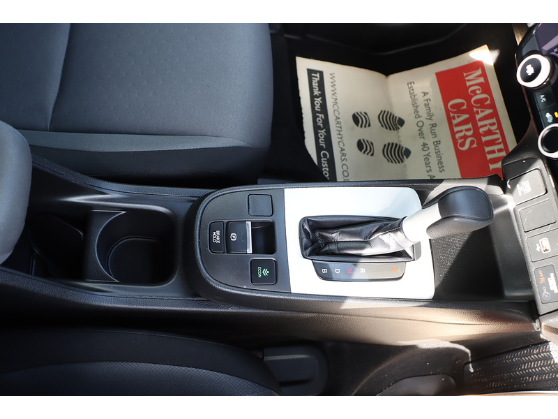 Honda 1.5 H I-MMD SE HATCHBACK 5DR PETROL HYBRID ECVT AUTO BLUETOOTH DAB STEREO USB INPUT AIR CON JUST 1 OWNER FROM NEW ONLY 43000 MILES SH NO ULEZ CHARGE 72-74 Mitcham Road