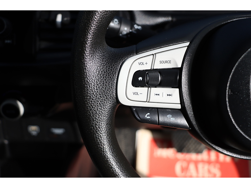 Honda 1.5 H I-MMD SE HATCHBACK 5DR PETROL HYBRID ECVT AUTO BLUETOOTH DAB STEREO USB INPUT AIR CON JUST 1 OWNER FROM NEW ONLY 43000 MILES SH NO ULEZ CHARGE 72-74 Mitcham Road