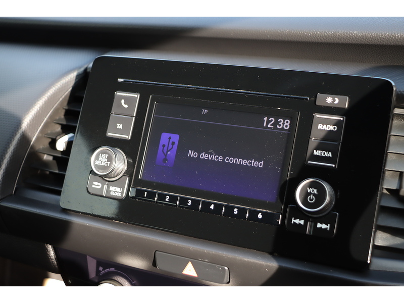 Honda 1.5 H I-MMD SE HATCHBACK 5DR PETROL HYBRID ECVT AUTO BLUETOOTH DAB STEREO USB INPUT AIR CON JUST 1 OWNER FROM NEW ONLY 43000 MILES SH NO ULEZ CHARGE 72-74 Mitcham Road