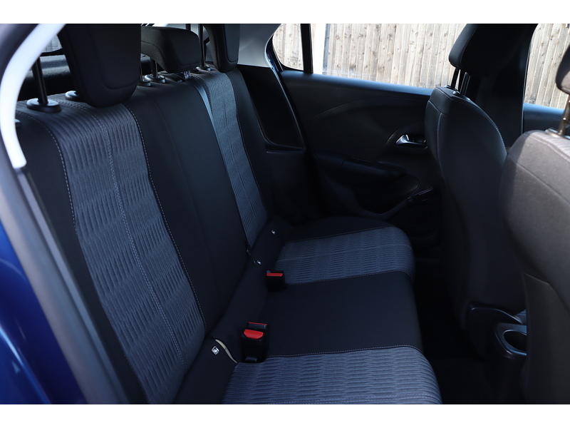 Vauxhall 1.2 TURBO SE PREMIUM HATCHBACK 5DR PETROL MANUAL HEATED SEATS SATNAV BLUETOOTH DAB RADIO PARKING AIDS 1 OWNER FROM NEW ONLY 29000 MILES FSH 3 SERVICES 72-74 Mitcham Road