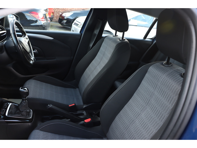 Vauxhall 1.2 TURBO SE PREMIUM HATCHBACK 5DR PETROL MANUAL HEATED SEATS SATNAV BLUETOOTH DAB RADIO PARKING AIDS 1 OWNER FROM NEW ONLY 29000 MILES FSH 3 SERVICES 72-74 Mitcham Road